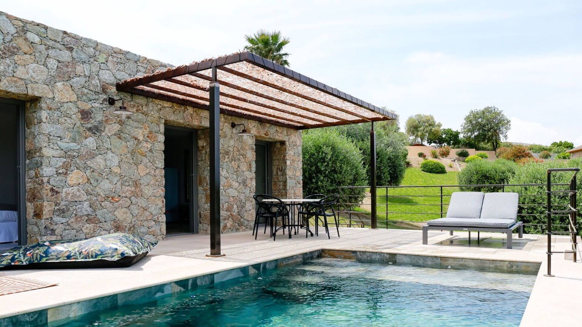 Farinole House | Beautiful private villa for 3 people with private pool, WIFI, A/C, TV, patio and parking