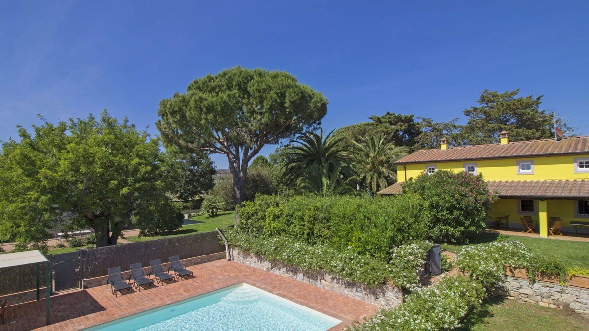San Vincenzo House | Beautiful private villa for 10 people with WIFI, A/C, private pool, TV, patio and pets allowed