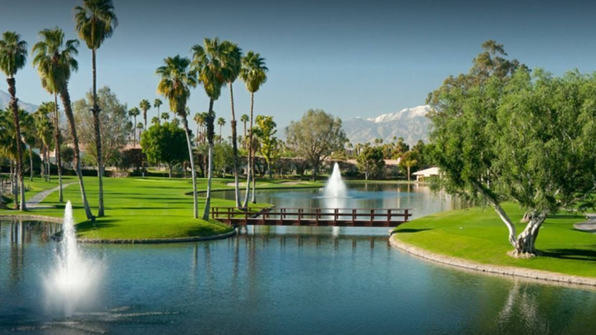 Palm Desert House | Beautiful - Private Pool townhome in Avondale Private Club, Palm Desert