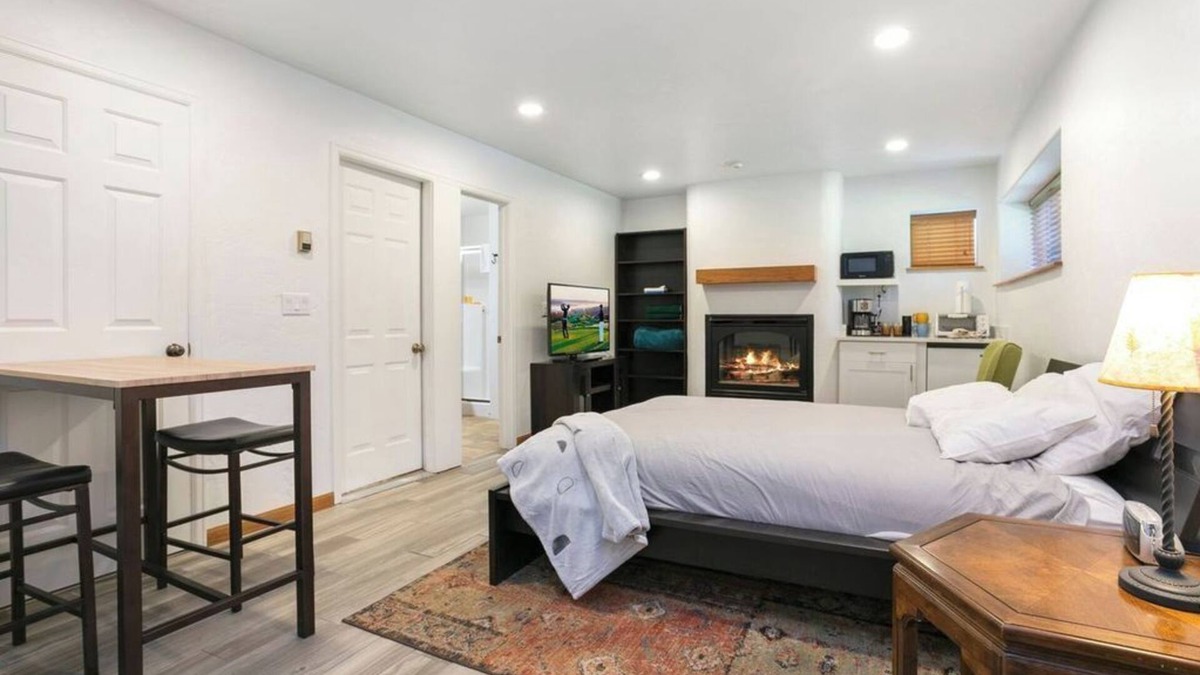 Edwards Apartment | Beautiful Private Room 10 Minutes from Beaver Creek