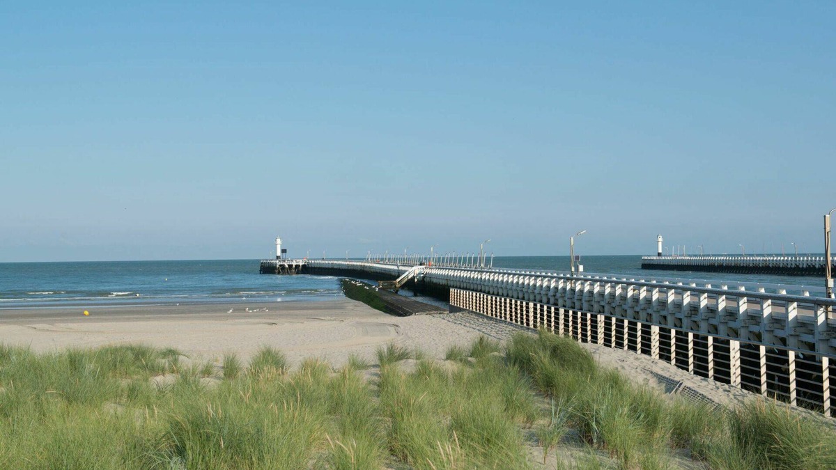 Nieuwpoort-aan-Zee House | Beautiful private villa for 6 people with pool, WIFI, TV, terrace and parking