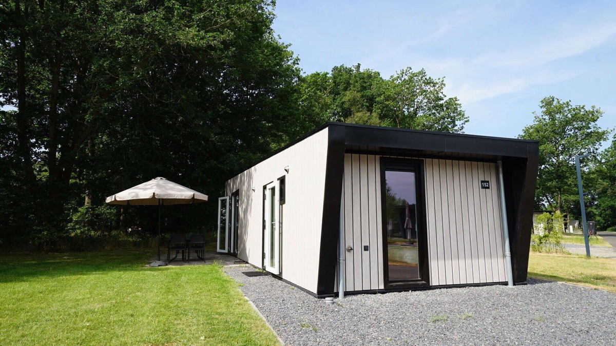 IJhorst House | Beautiful private villa for 4 guests with WIFI, pool, TV and terrace