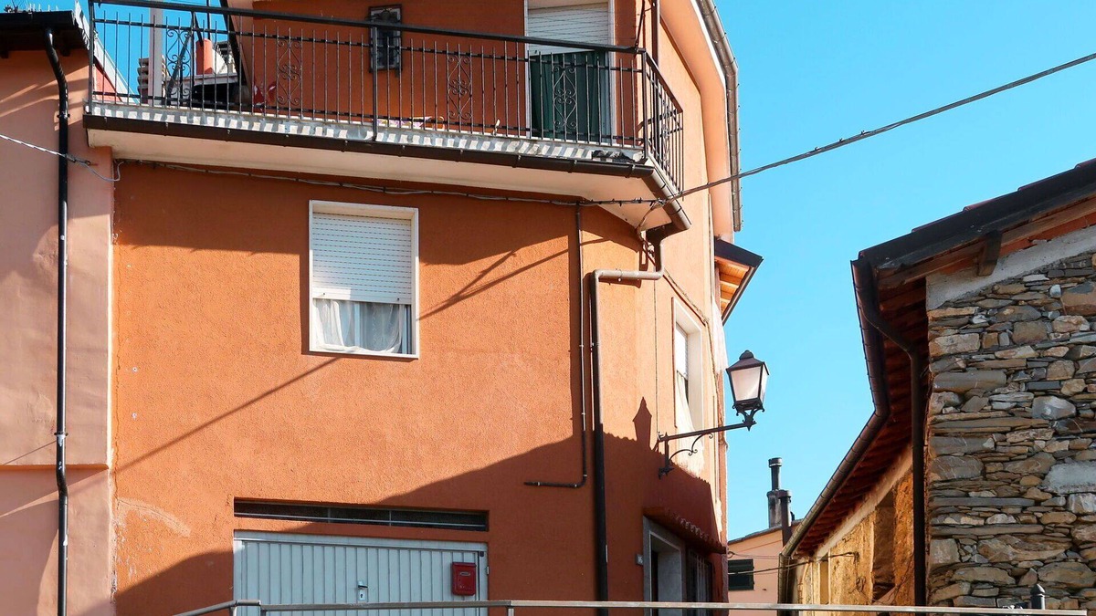 Aurigo House | Beautiful private villa for 5 people with WIFI, TV, terrace, pets allowed and panoramic view