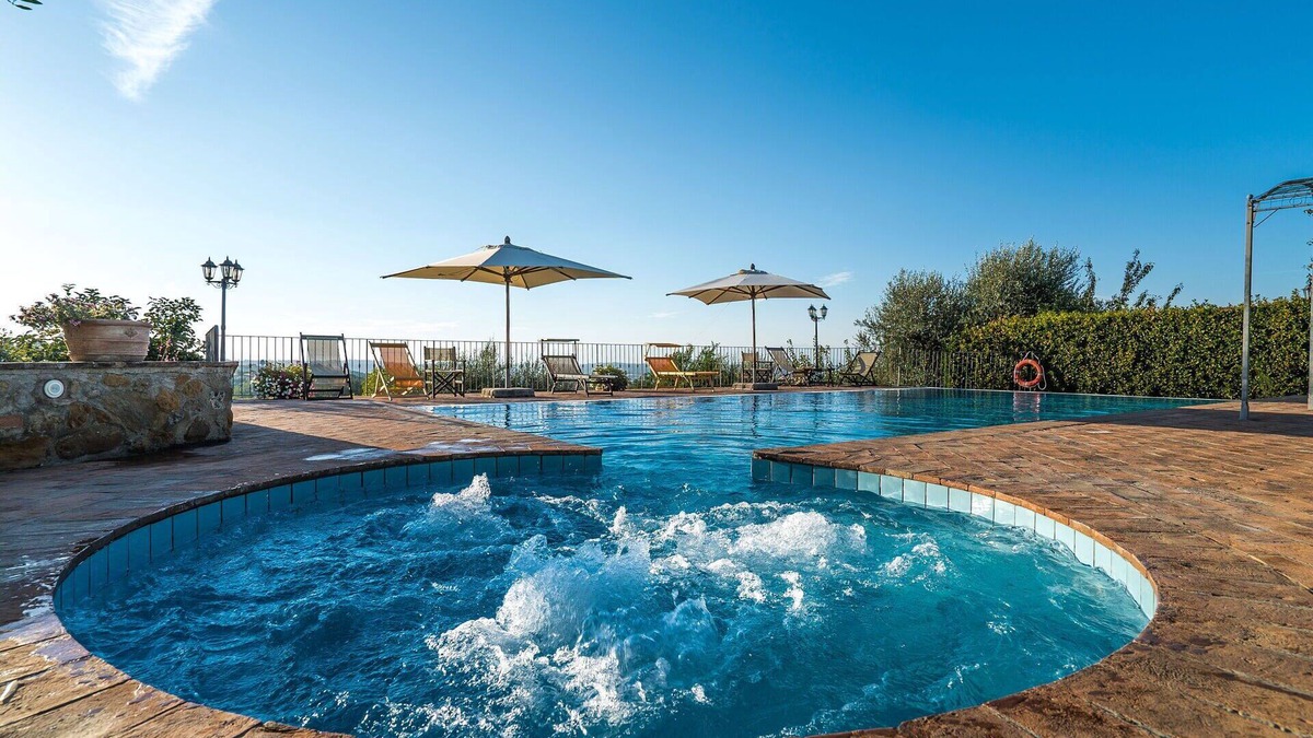 Montaione Villa | Beautiful private villa with private pool, WIFI, A/C, hot tub, TV, balcony, close to San Gimignano