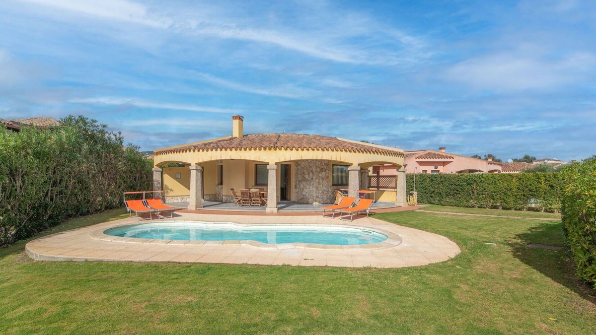 Sant'Elmo Villa | Beautiful private villa for 8 guests with A/C, WIFI, private pool, TV, patio and parking