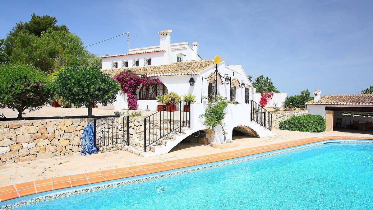 Fustera Villa | Beautiful private villa for 10 people with WIFI, A/C, private pool, TV, patio and panoramic view