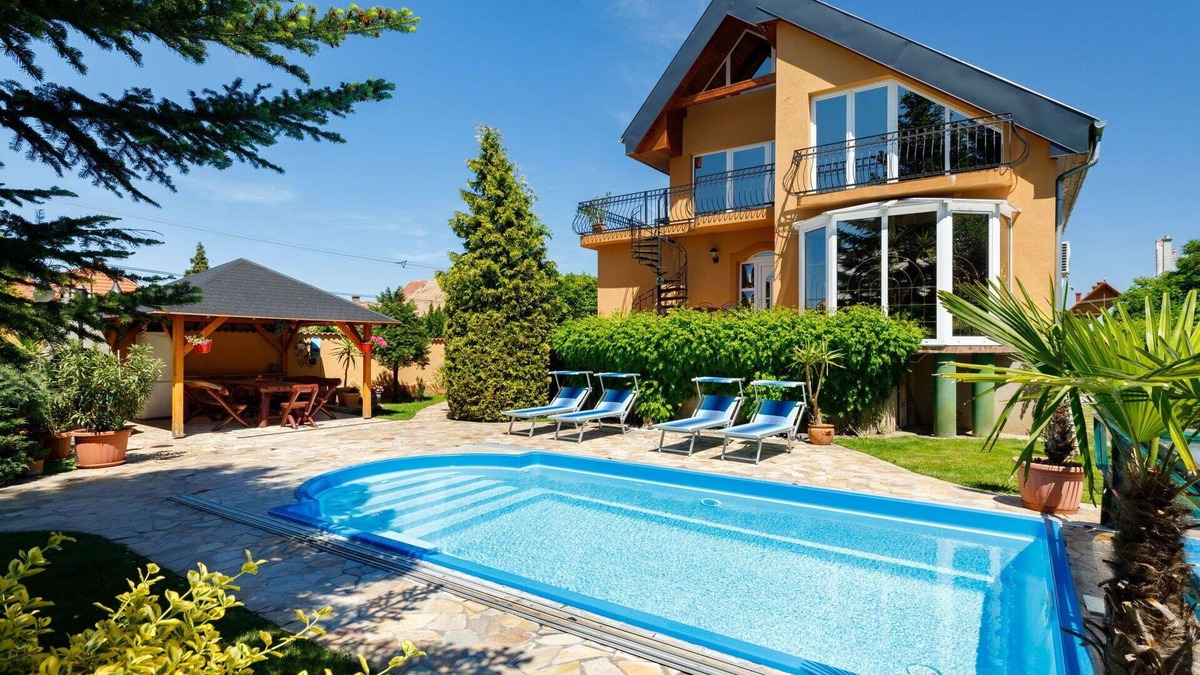 Balatonlelle House | Beautiful private villa for 15 guests with private pool, A/C, WIFI, TV, terrace and pets allowed