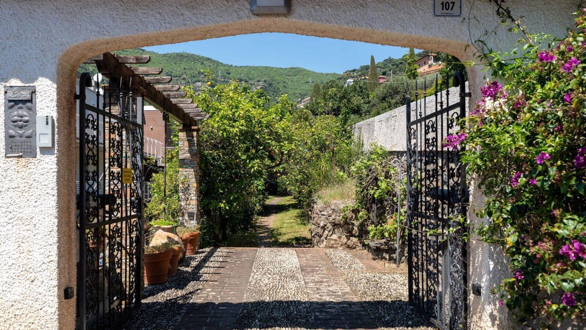 Alassio Villa | Beautiful private villa for 6 people with WIFI and pets allowed