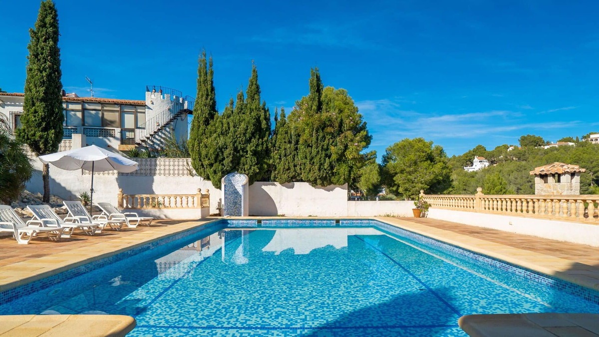 La Sabatera House | Beautiful private villa for 6 people with WIFI, private pool, A/C, TV, terrace and parking