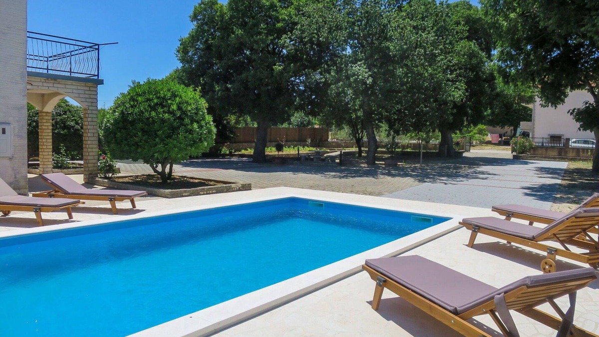 Pridraga House | Beautiful private villa for 9 people with WIFI, A/C, private pool, TV, terrace and pets allowed