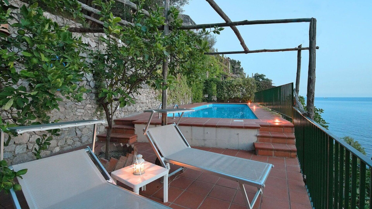 Furore Villa | Beautiful private villa for 8 guests with pool, A/C, WIFI, TV, terrace and panoramic view