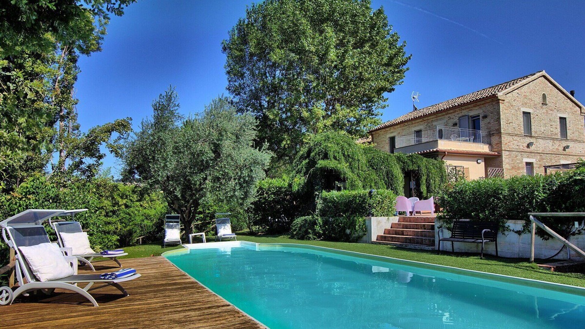 Ostra Villa | Beautiful private villa for 12 people with WIFI, A/C, private pool, TV, patio and panoramic view