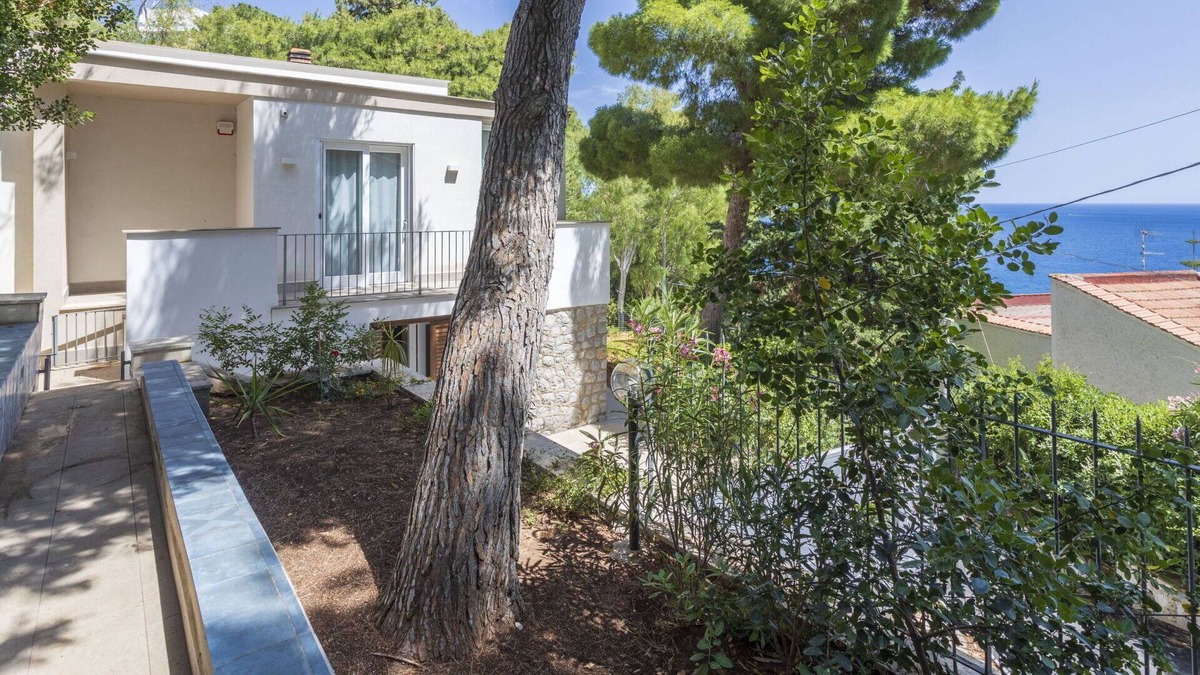 Addaura Villa | Beautiful private villa for 6 people with A/C, WIFI, TV, patio and parking