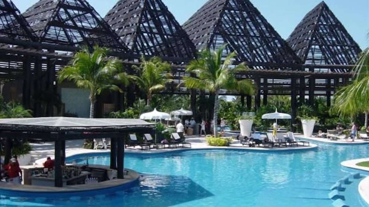 Puerto Juarez Resort | Beautiful Property at Grand Mayan Vacation - 1 bdrm, 2 adults, 2 kids