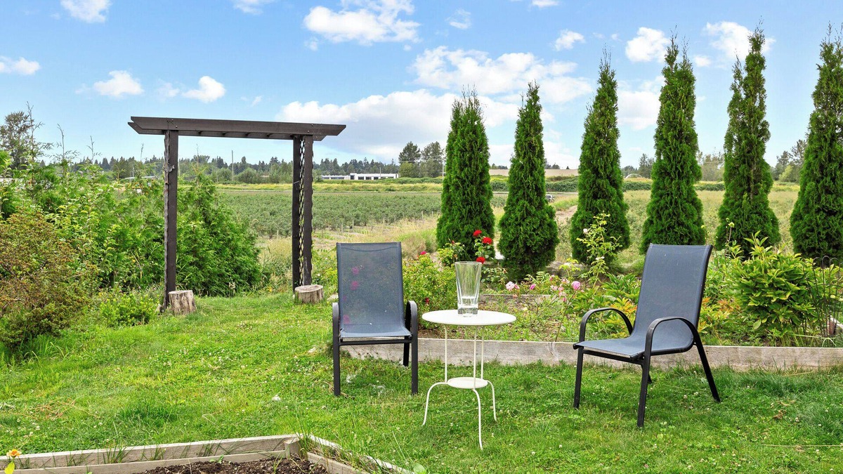 Surrey Other | Beautiful Quiet Farm Suite in Cloverdale, Sleep 4, Air Conditioner