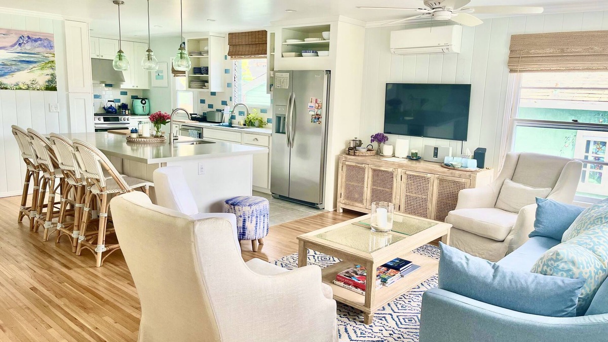 Laguna Beach Cottage | Beautiful, Quintessential Laguna Beach Cottage