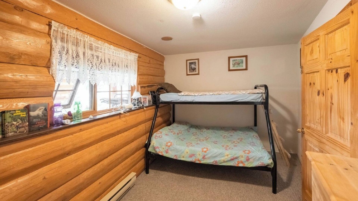 Deka Lake Bed & Breakfast | Beautiful Ranch stay for up to 10 people