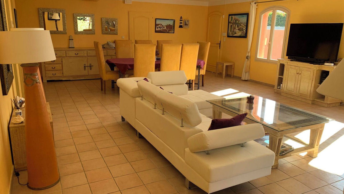 Canet-en-Roussillon House | Beautiful recent house with swimming pool surrounded by flowers 1 km from the beach