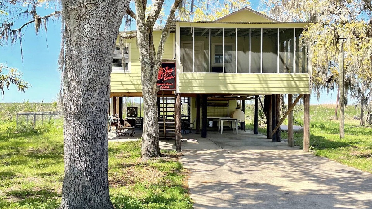Cypremort Point House | Beautiful, Relaxing, Spacious Cottage with view of Vermillion Bay!