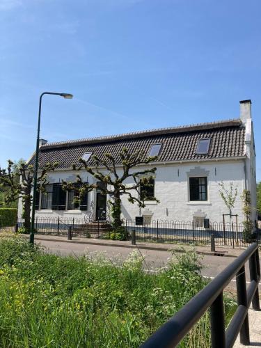 Ankeveen House | Beautiful renovated Farmhouse