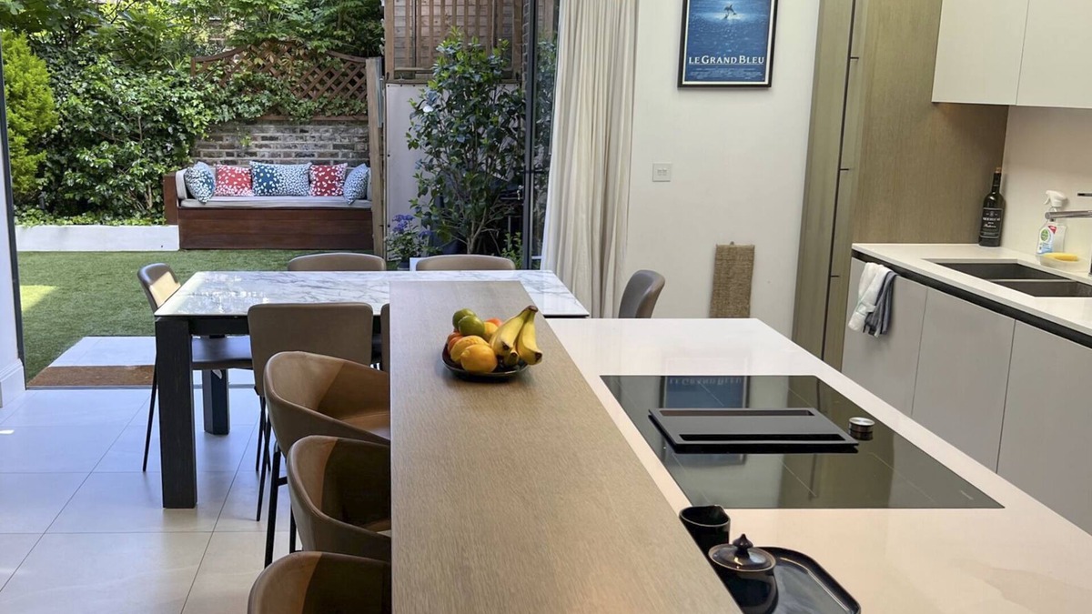 Holland Park House | Beautiful Renovated House With Garden in Highly Sought After Area