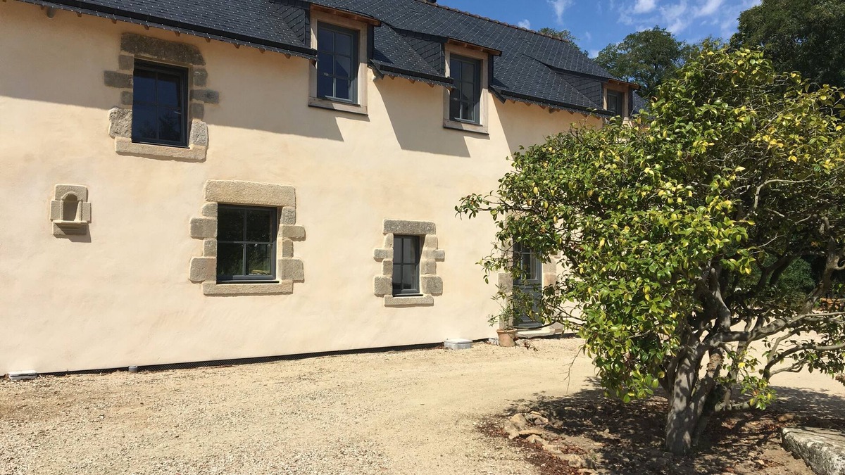 Vannes House | Beautiful restored farmhouse with swimming pool (summer 2024)