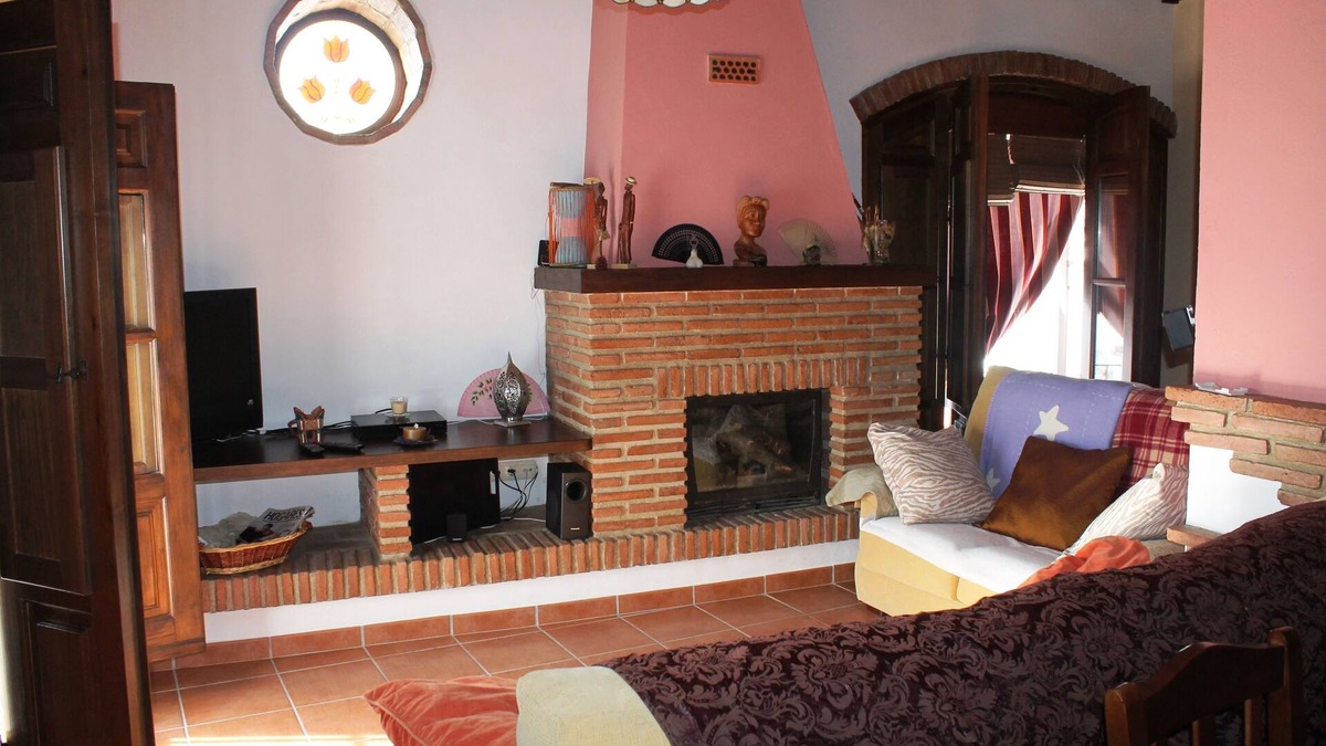 Alora House | Beautiful restored house in central Alora with spectacular views from private