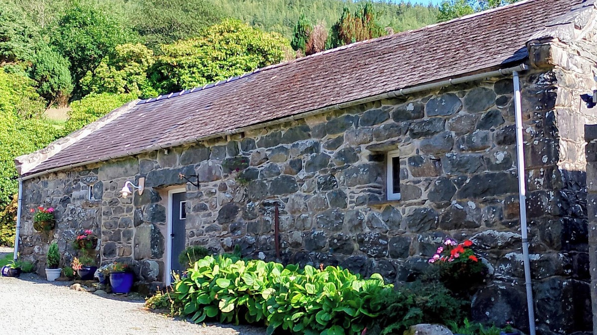Caerdeon Cottage | Beautiful riverside location. Stone barn with large enclosed garden.
