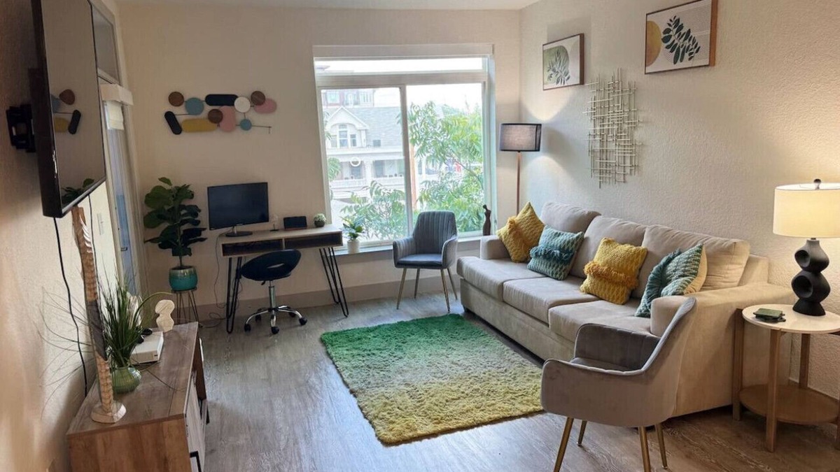 Downtown San Antonio Condo | Beautiful Riverwalk Getaway Heart of DT w/Parking
