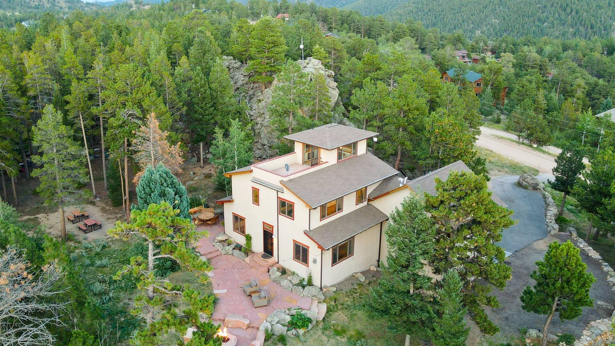 Nederland House | Beautiful Rocky Mountain Retreat Above Boulder with Privacy & Views