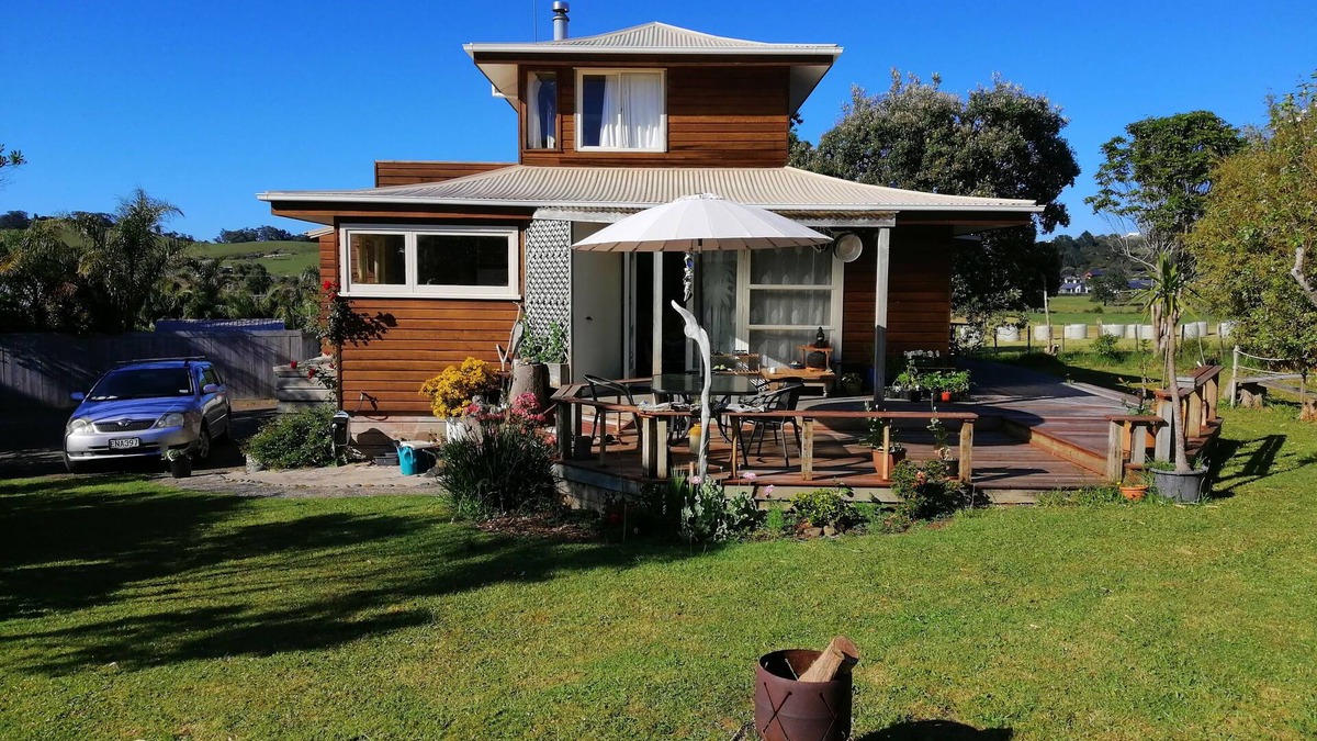 Wharekaho House | Beautiful rural house close to beach and amenities