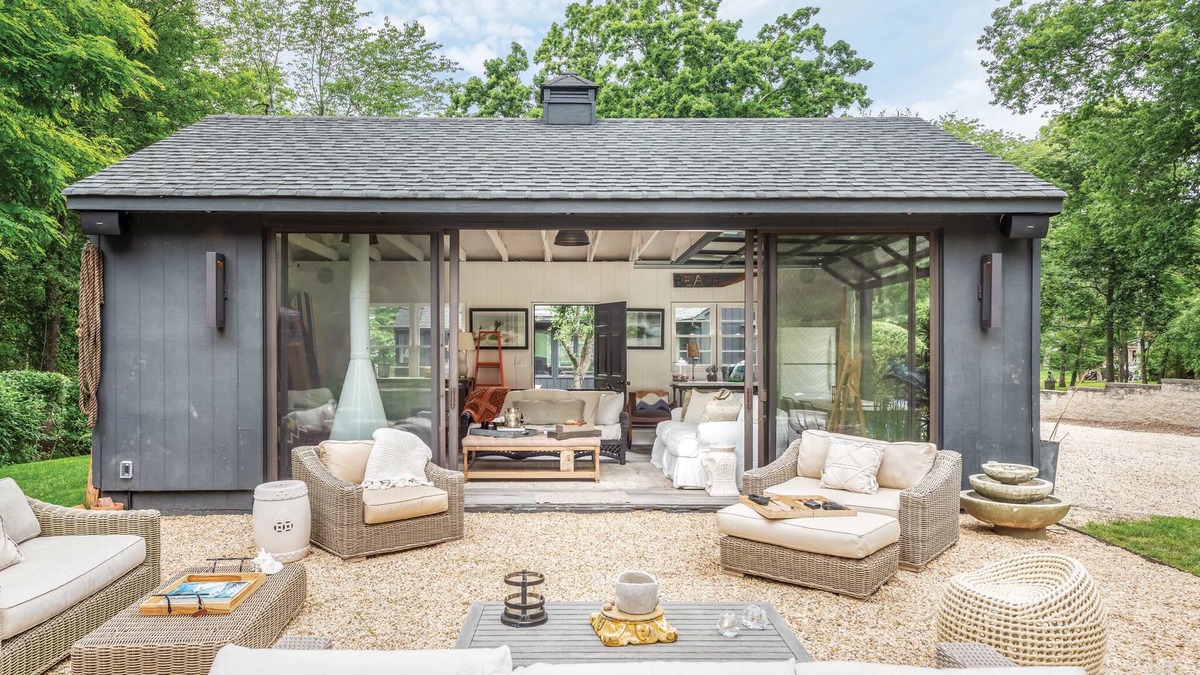 Noyack Cottage | Beautiful Sag Harbor ~ Steps From The Water ~ PUBLISHED IN GOOD HOUSE KEEPING