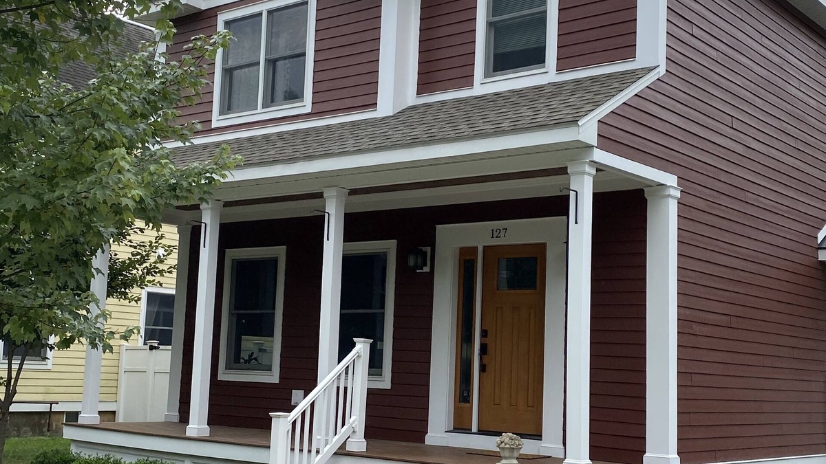 Saratoga Springs House | Beautiful Saratoga Home Walking Distance to BELMONT STAKES