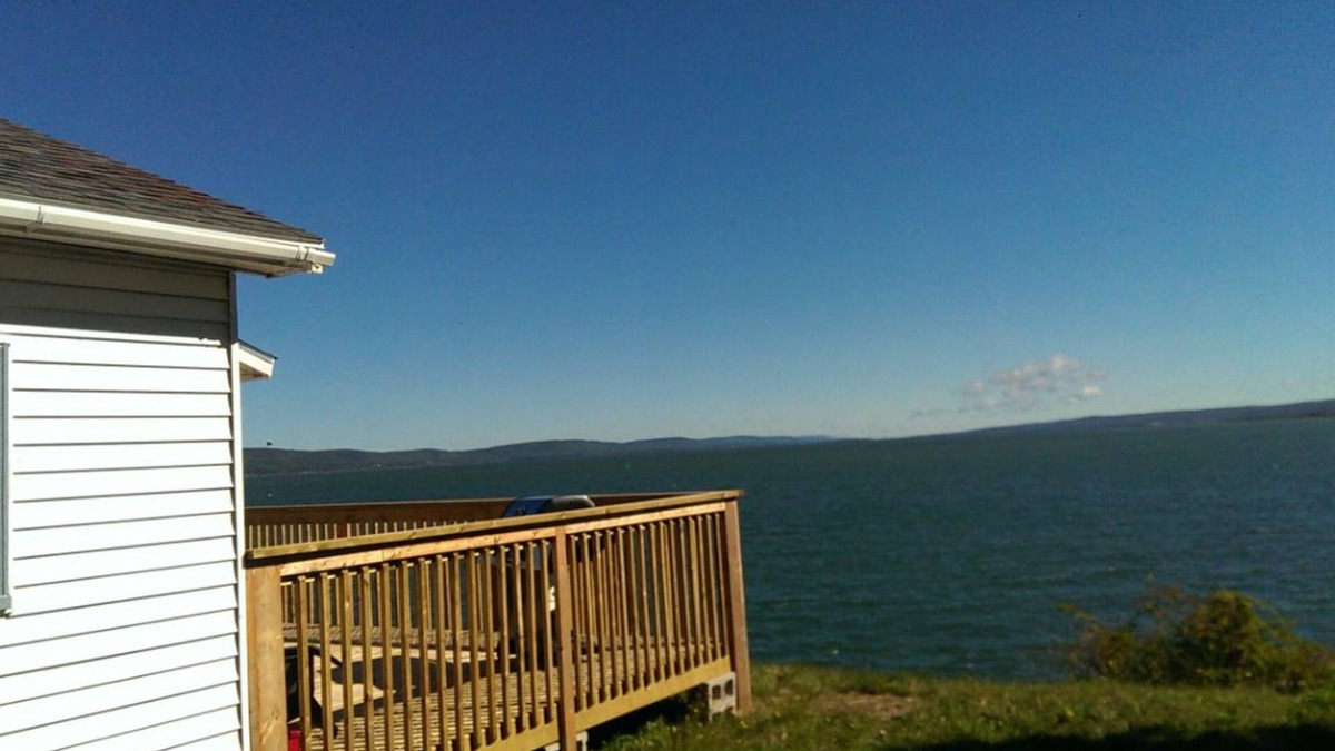 Digby House | Beautiful Seaside Cottage