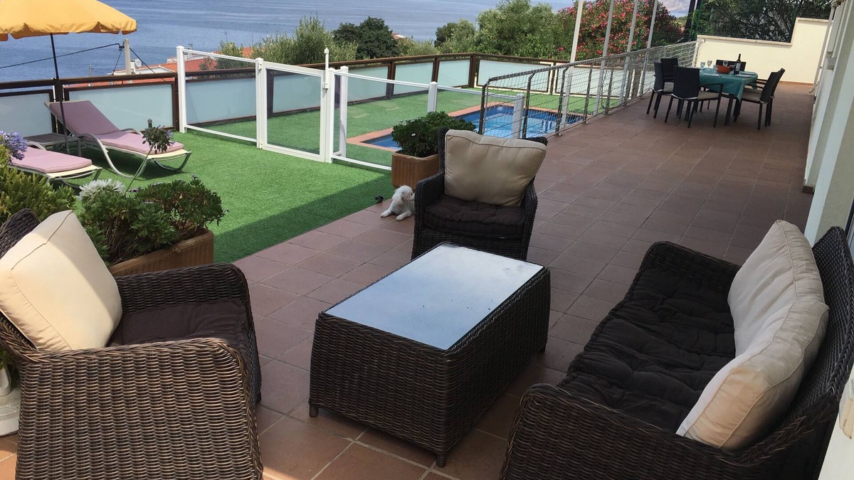 Llanca Villa | Beautiful seaside villa with heated private pool, 5-min walk from cove
