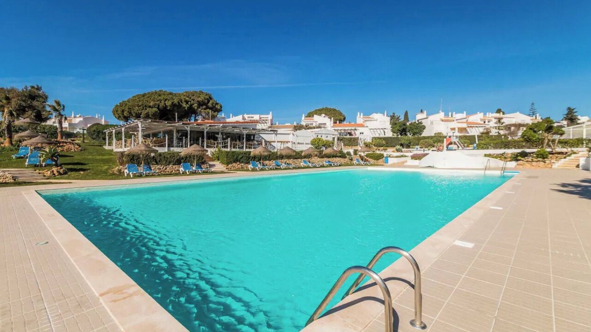 Alporchinhos House | Beautiful seaside villa