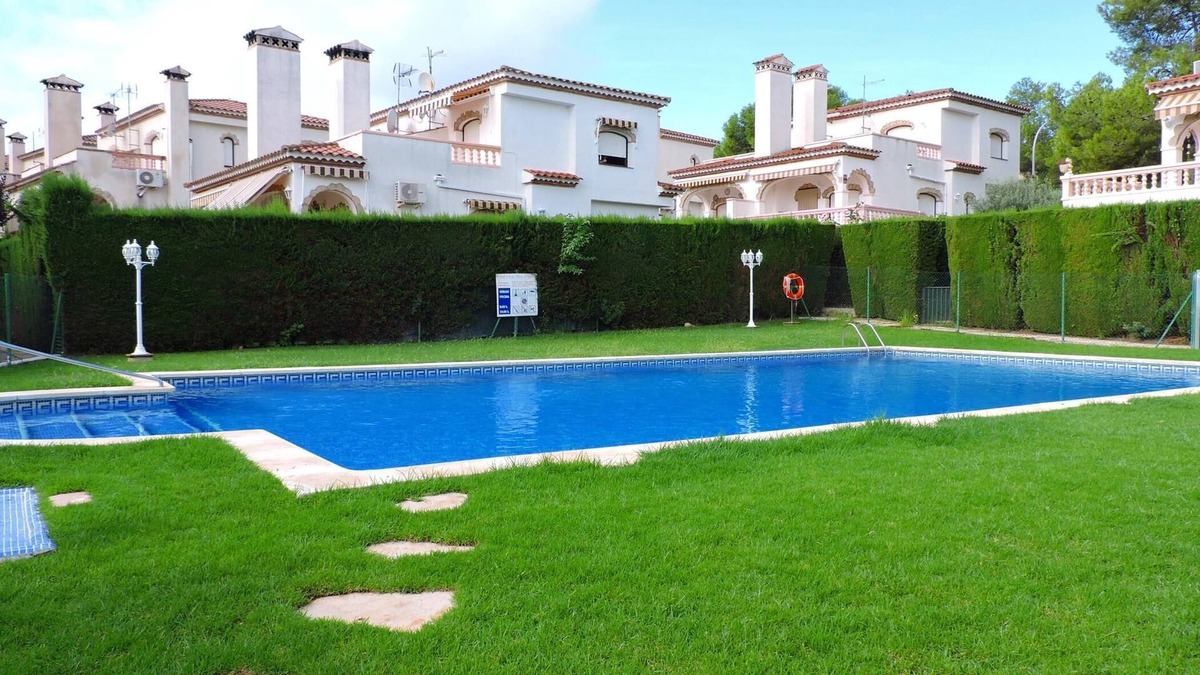 Miami Platja Cottage | BEAUTIFUL SEMI-DETACHED HOUSE 3 KM FROM THE SEA