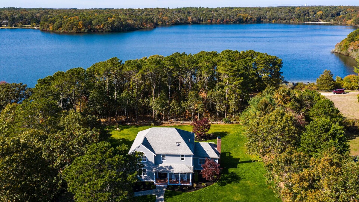 Sandwich House | Beautiful Serene Lakefront home in Sandwich, Cape Cod