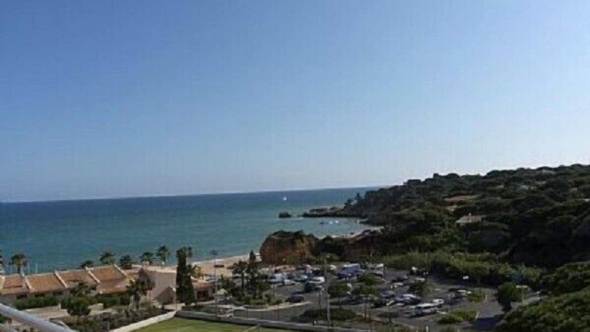 Santa Eulalia Villa | Beautiful, Spacious 6 Bedroom Villa Santa, Centrally Located In Albufeira