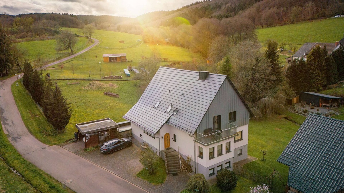 Neroth Apartment | Beautiful, spacious holiday apartment in Neroth