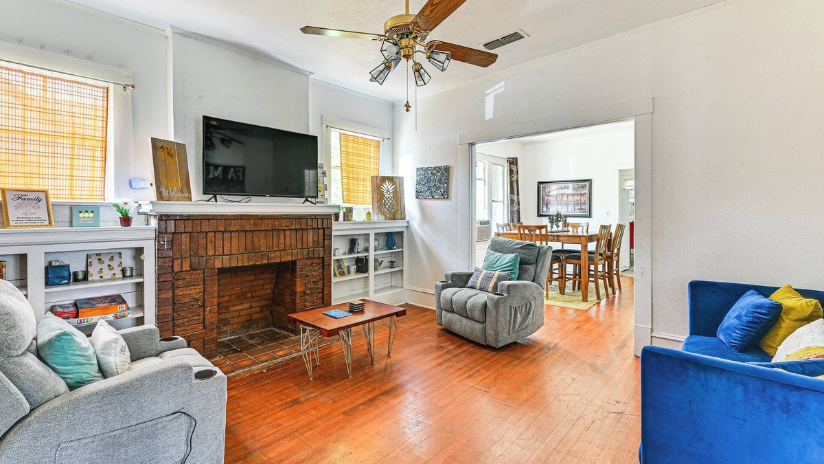 Shreveport House | Beautiful, Spacious & Relaxing Shreveport Home