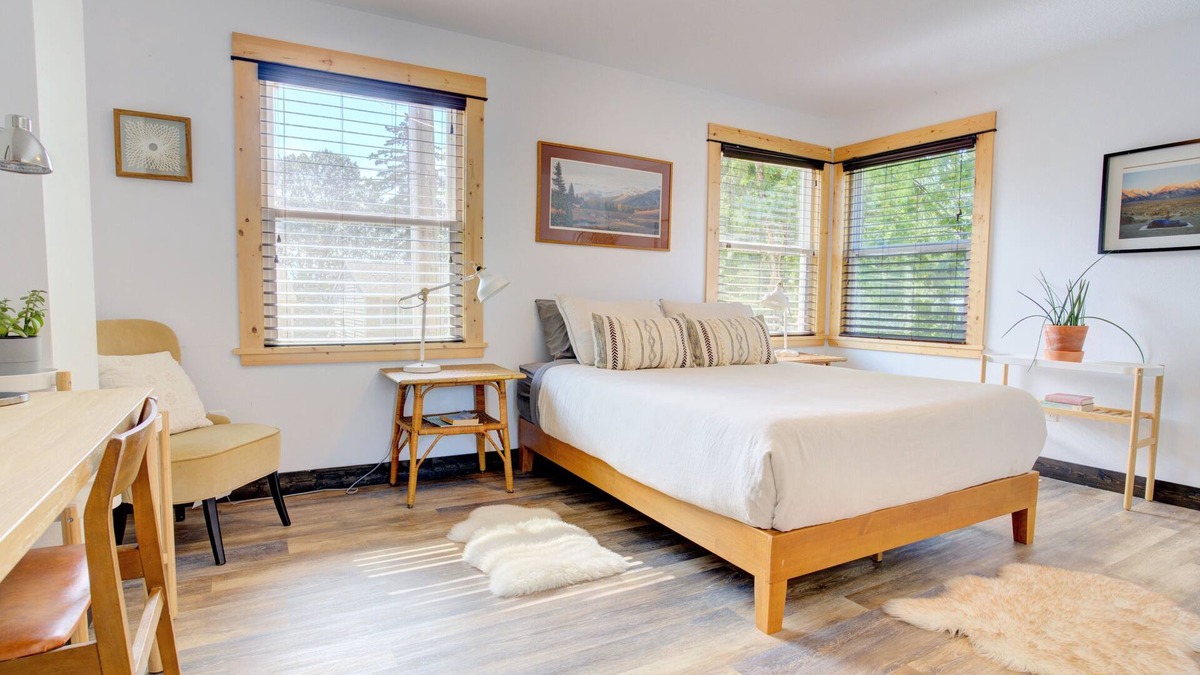 White Salmon House | Beautiful Spacious Home in Downtown White Salmon