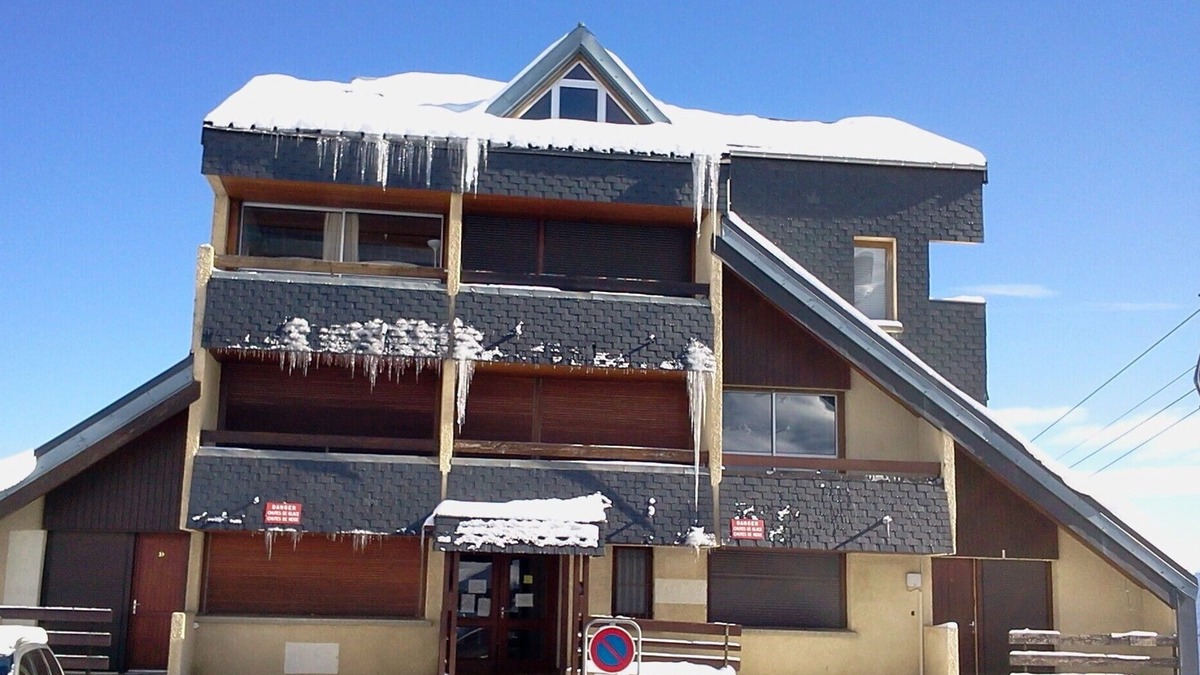 Saint-Lary-Soulan Apartment | Beautiful STUDIO (27 m2) SAINT LARY SOULAN, 200m from the Pistes, classified 2 * : 4 pers