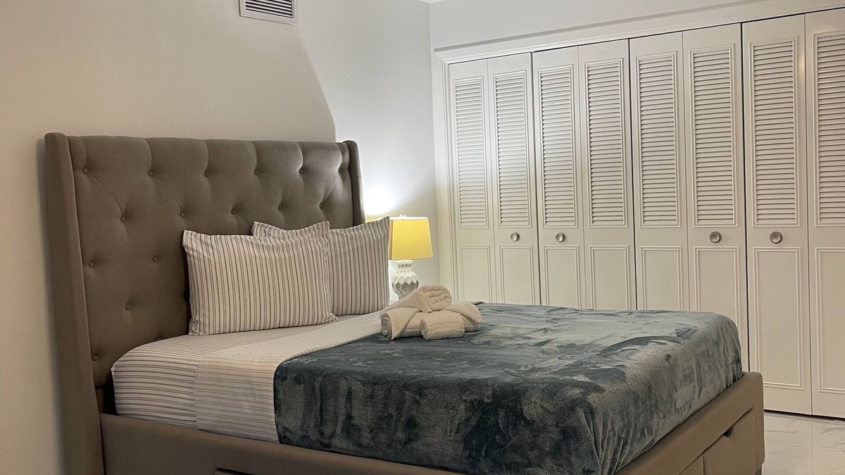 Conway Apartment | Beautiful Studio near Int. Drive, Disney & Airport.