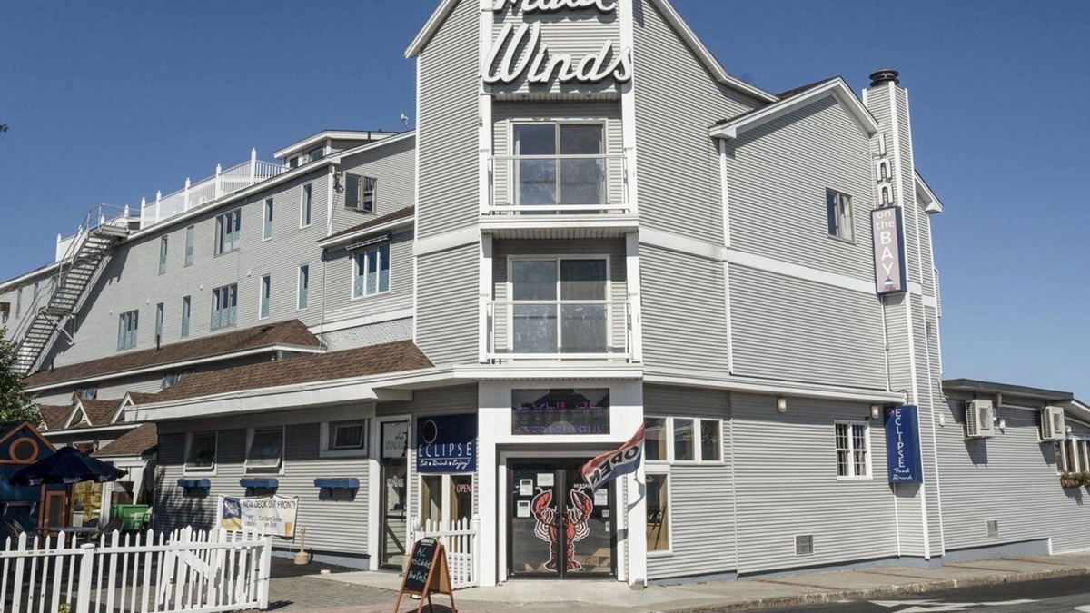 Rockland Apartment | Beautiful studio unit at resort, sleeps 4