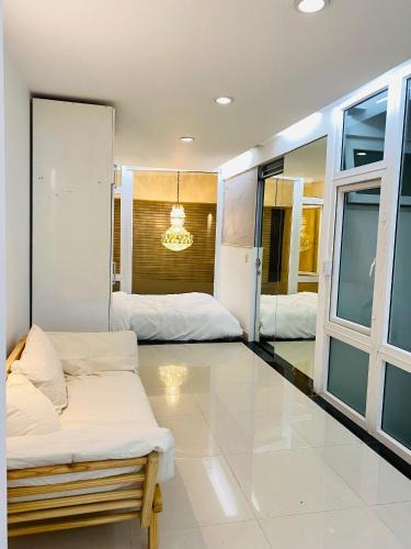 Nguyen Thai Binh Apartment | Beautiful Studio (2 single beds)