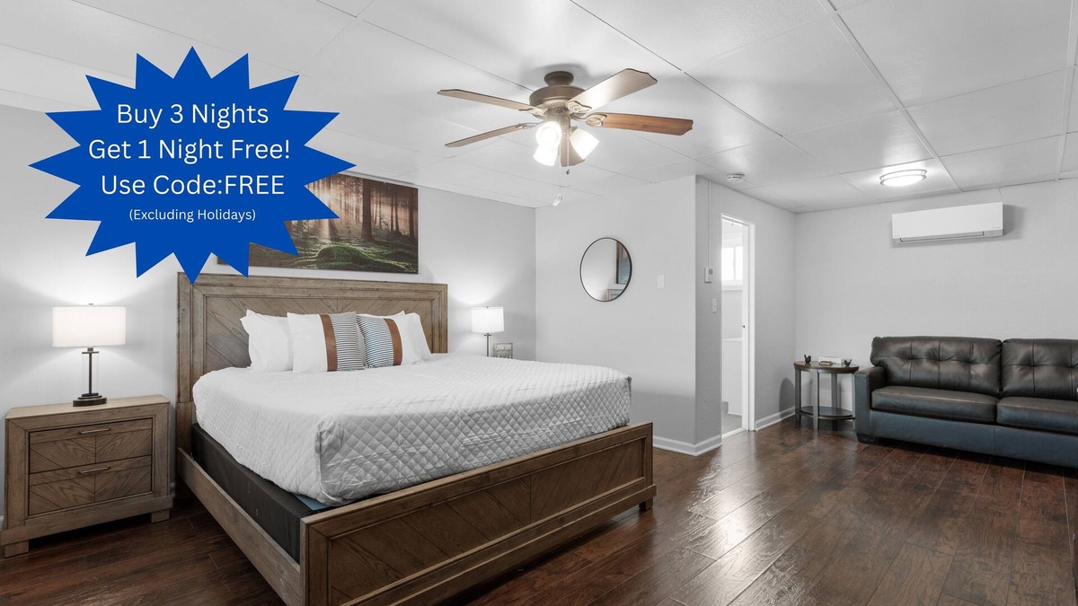 Indian Point Condo | Beautiful Studio with Resort Style Amenities!