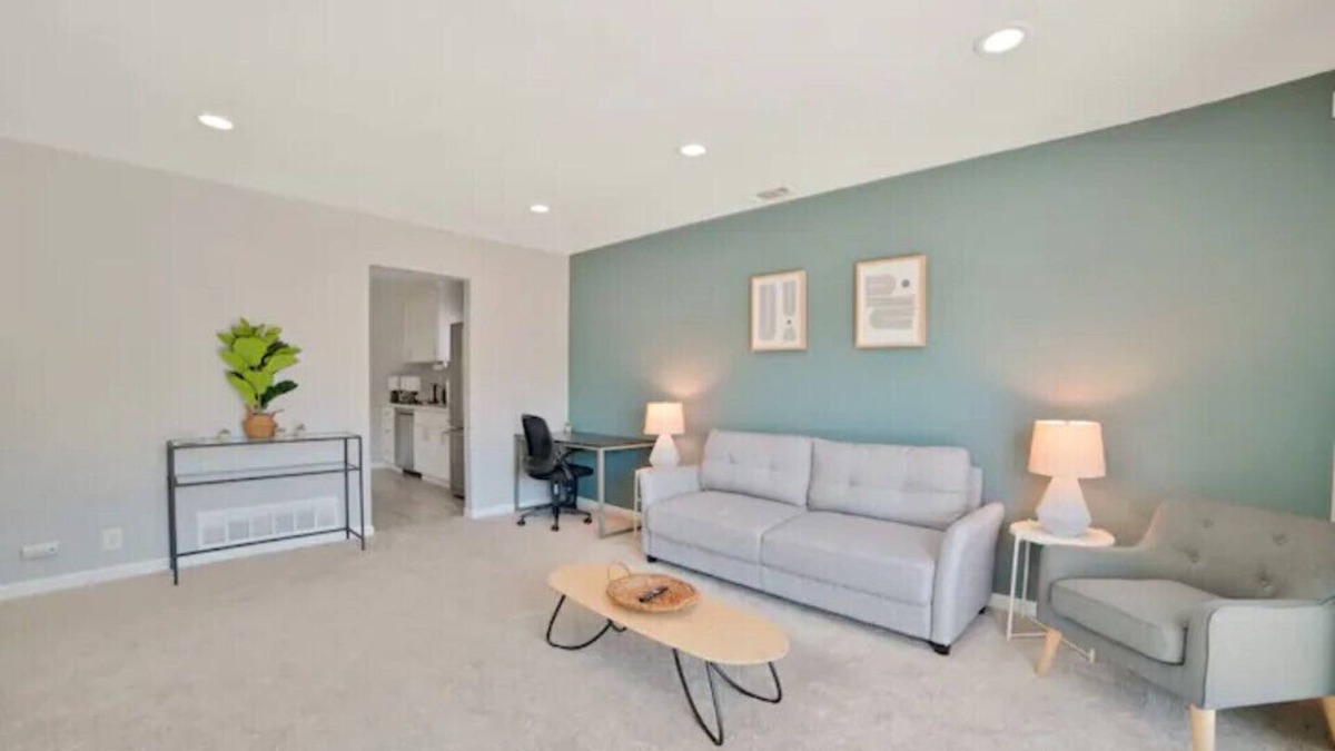 Edenvale House | Beautiful, Stylish 3 Bedroom Home in San Jose!