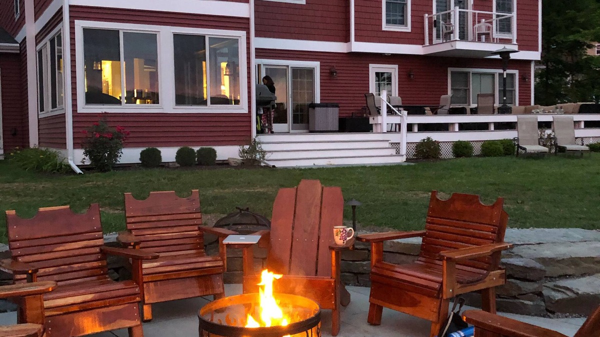 Hammondsport House | Beautiful sunrises! Custom home on the lake in a protected cove!