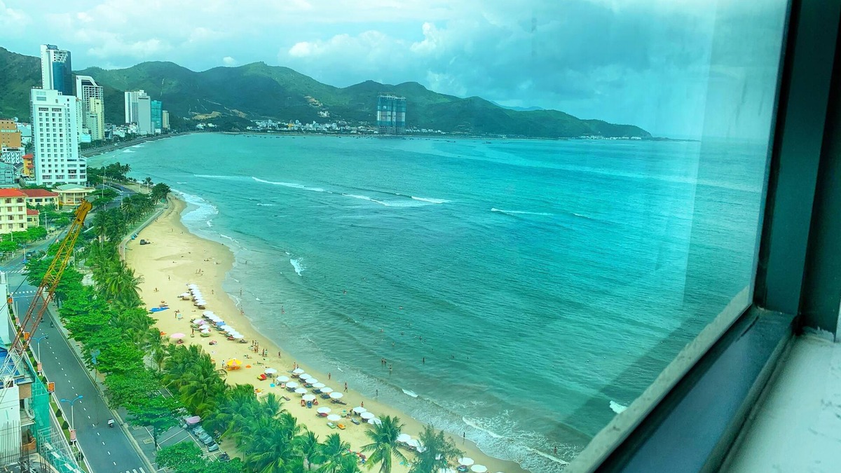 Cam Ranh Apartment | Beautiful Sunshine BeachView Apartment Comfortzone